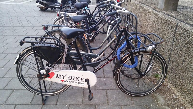 0308. I love my bike - I love my boekhouder - fiets - www.adminamsterdam.nl - Bankras Tweewielers - Gazelle - Batavus.jpg